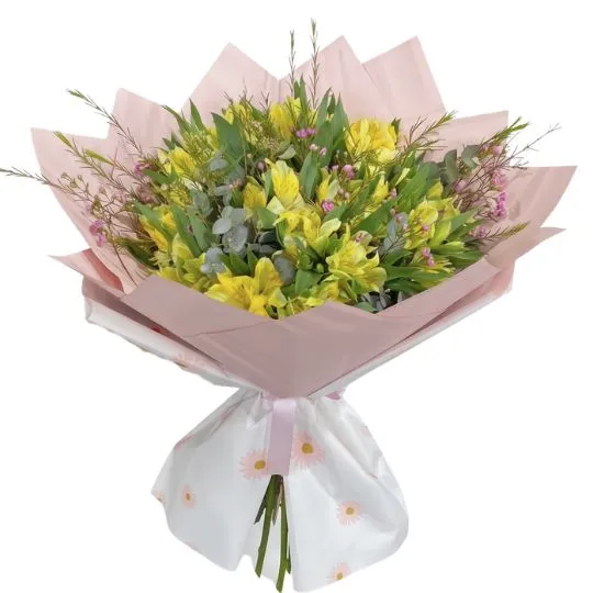 Ramo de flores astromelias amarillas importadas 